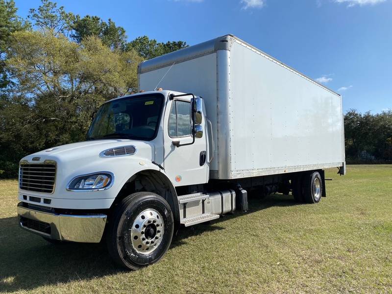 freightliner box truck cummins